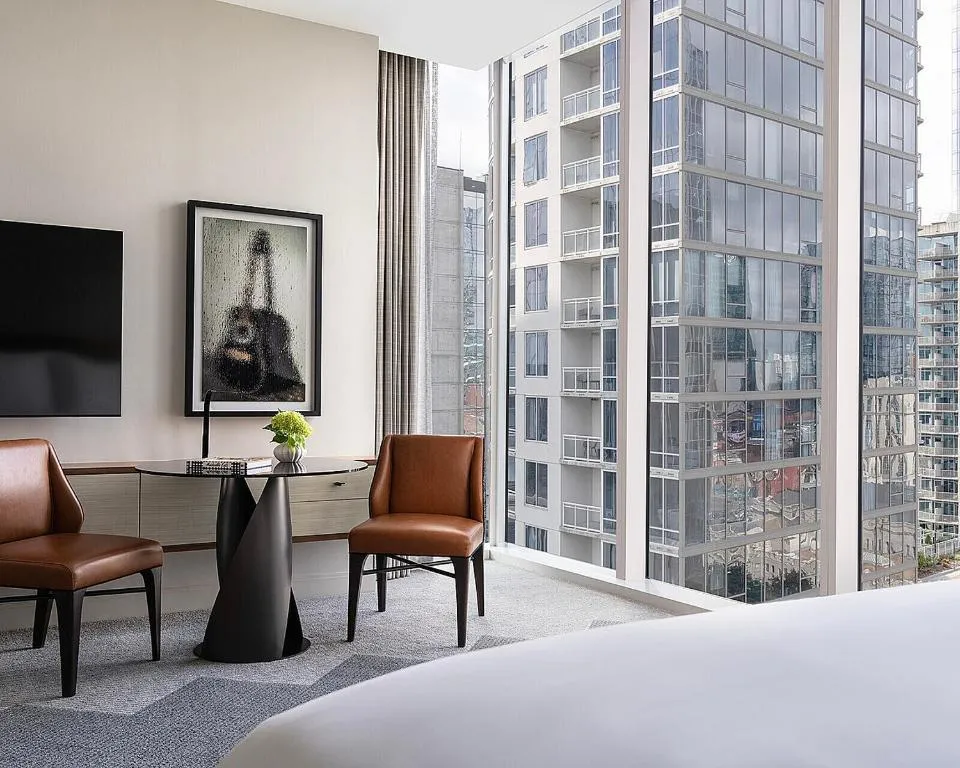 Premier Corner Room King