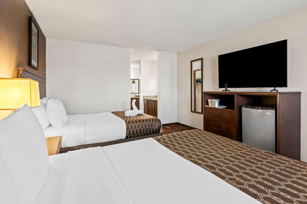 Best Western Tower West Lodge photo