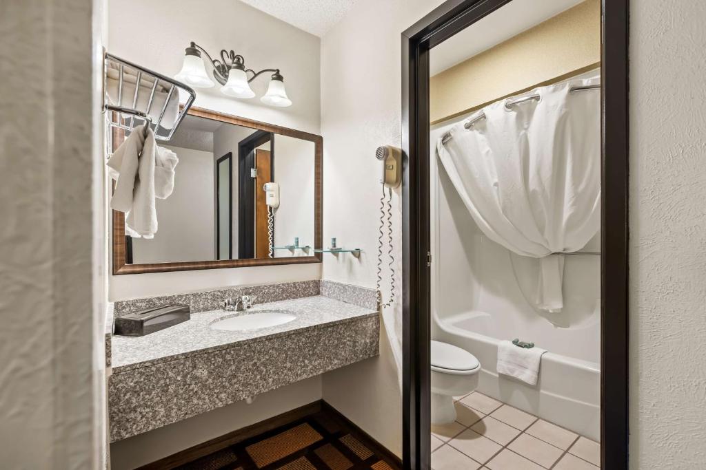Best Western Tower West Lodge photo