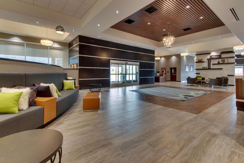 Posezení v ubytování Drury Plaza Hotel Dallas Richardson