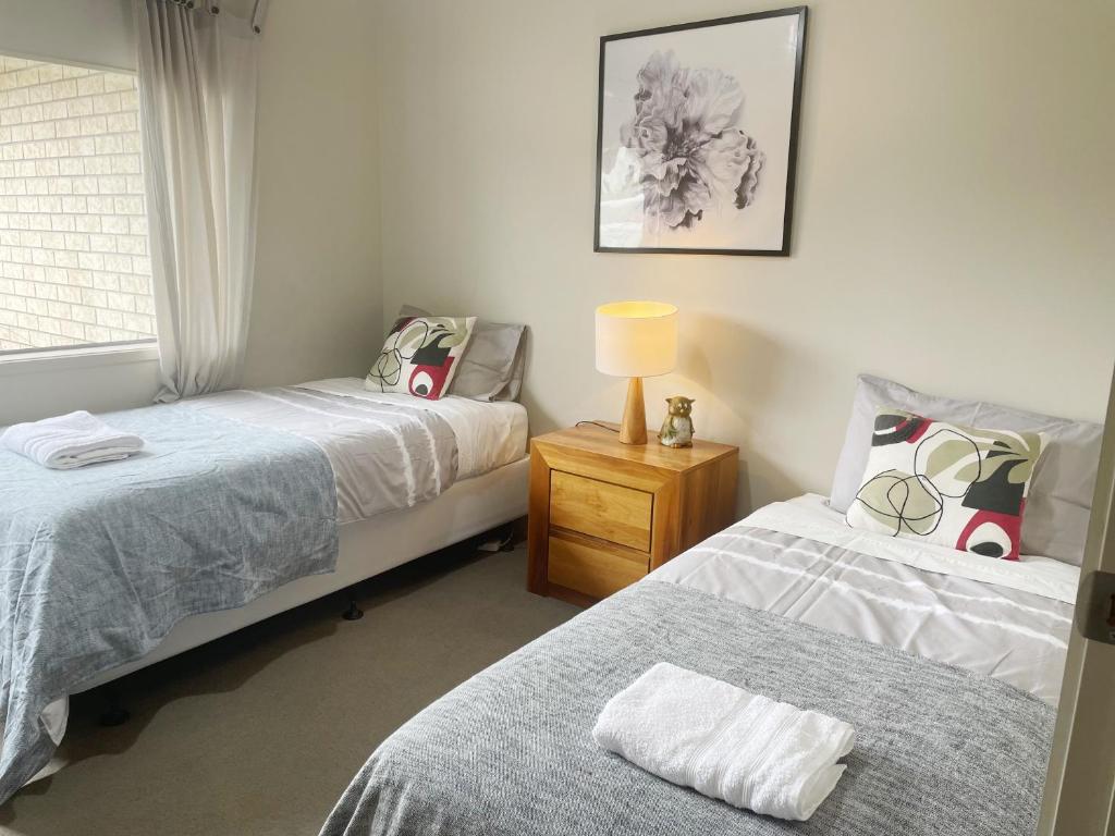 Walking distance to Rototuna Shopping Centre - Resim 7