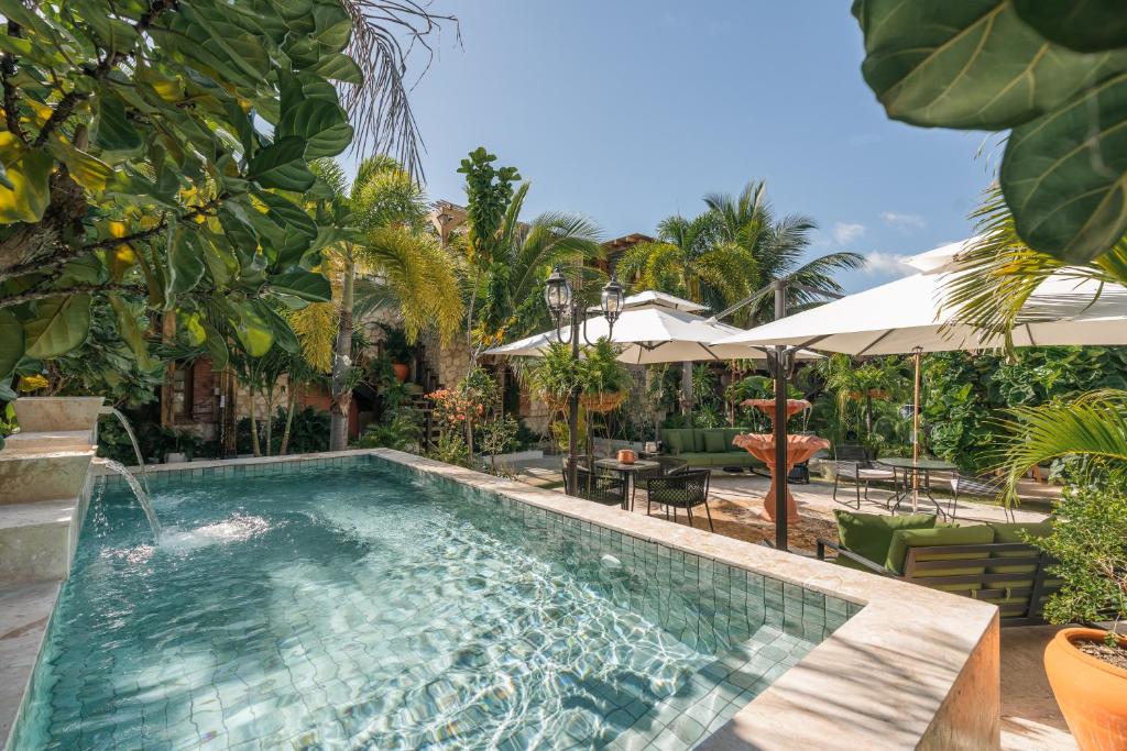 Bazén v ubytování Hotel Casa Don Luis Cap Cana by Faranda Boutique nebo v jeho okolí