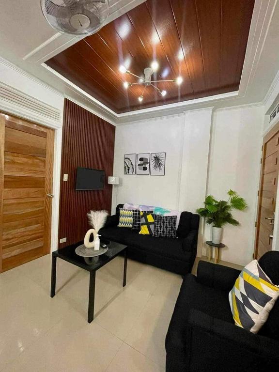 EMILIEZ PLACE photo