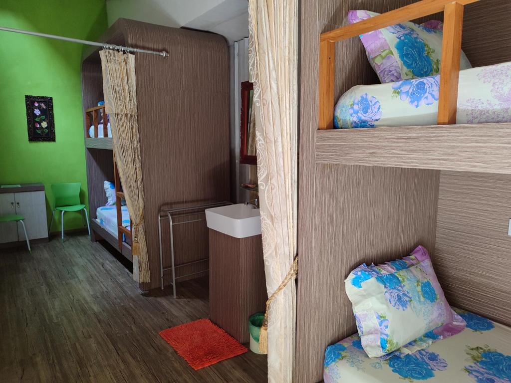 MJR Ticketing Guest House - Cama En Habitación Compartida Mixta De 4 Camas