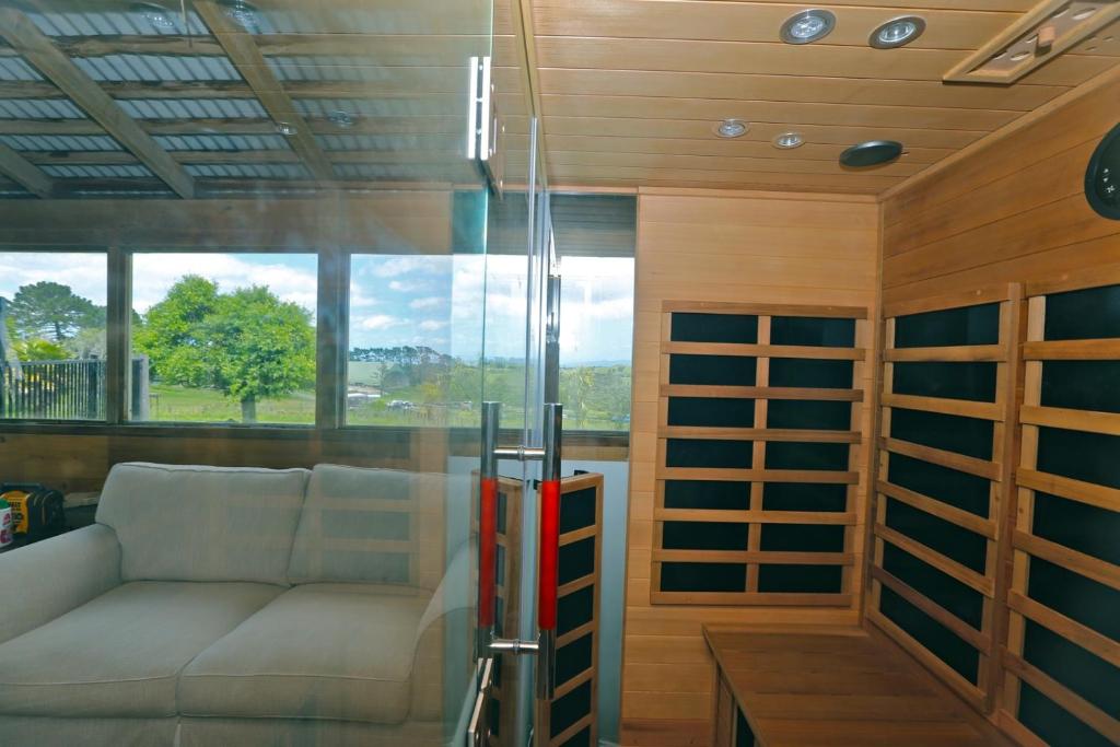 Holiday house in totara park - Resim 14