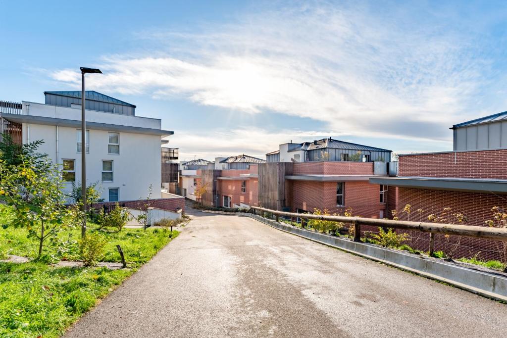 Budova, v ktorej sa apartmán nachádza
