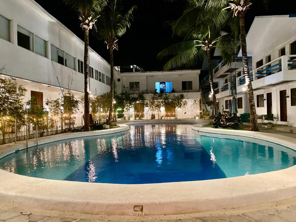 Bazén v ubytování Feliness Resort nebo v jeho okolí