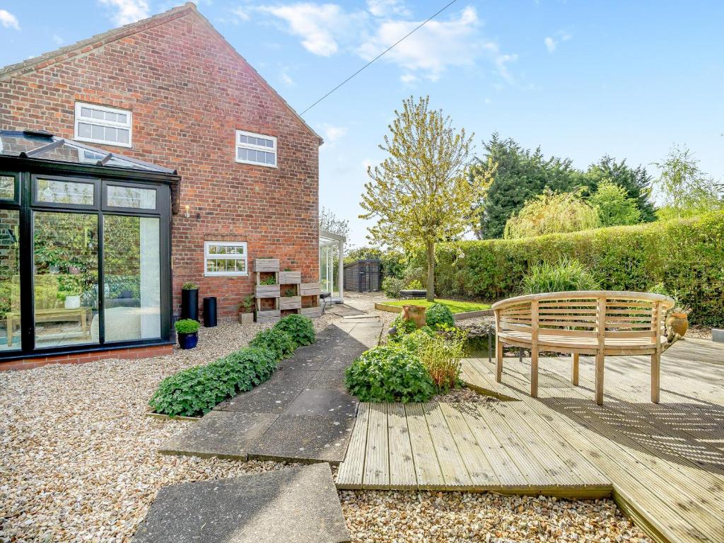 Zahrada ubytování River Cottage