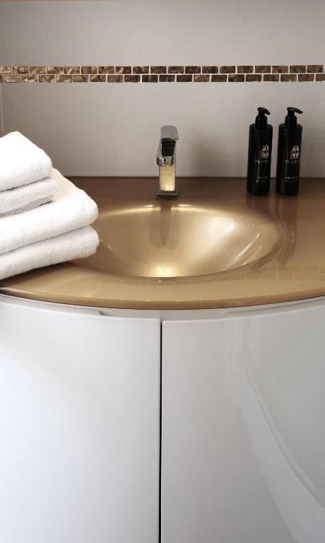 ComeCasa Flowery Terraced Apartment - 14