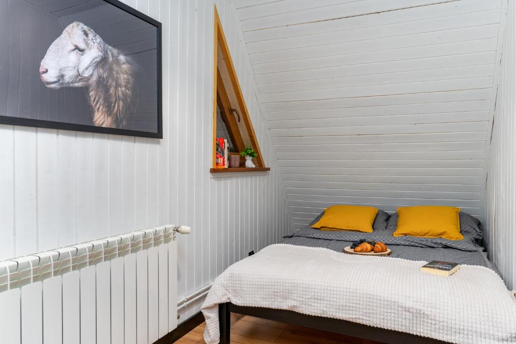 Postel nebo postele na pokoji v ubytování Chata Piechówka