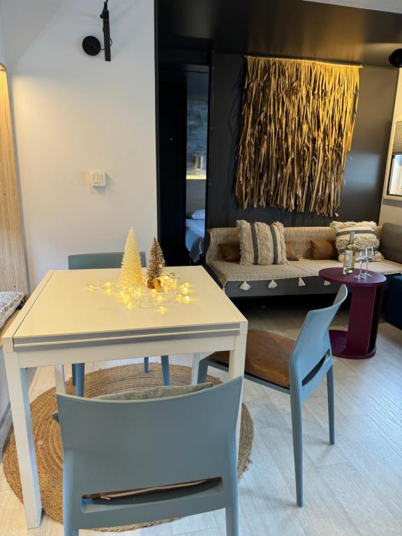 Posezení v ubytování Chalet 3 slaapkamers Oasis 19