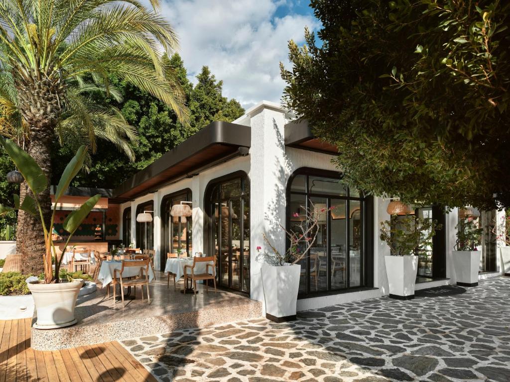 Restaurace v ubytování Yacht Classic Hotel - Boutique Class