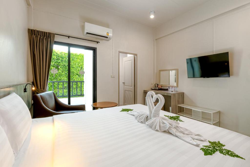 Ang Pao Hotel Phuket - Resim 28