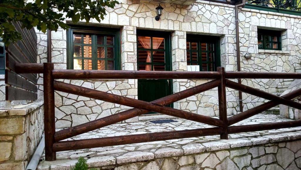 Fotografie z fotogalerie ubytování House On The Mountain v destinaci Eptalofos