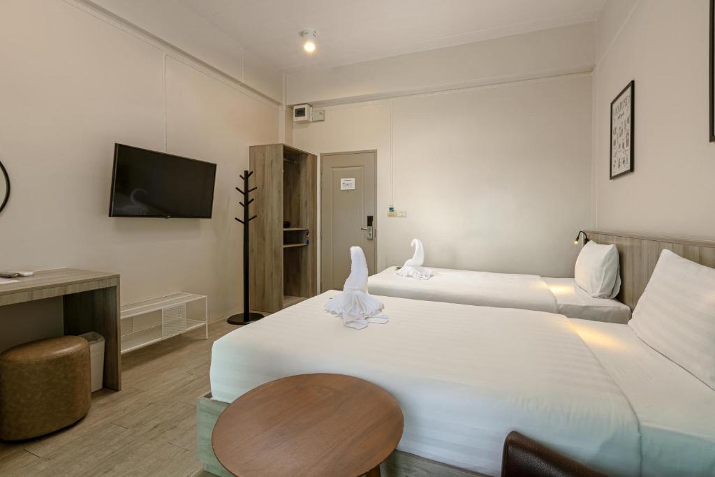 Ang Pao Hotel Phuket - Resim 39