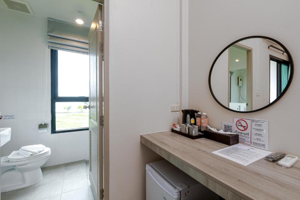 Ang Pao Hotel Phuket - Resim 38