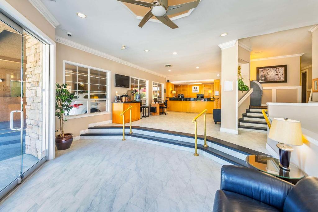 Quality Inn Downtown Inner Harbour - Resim 14