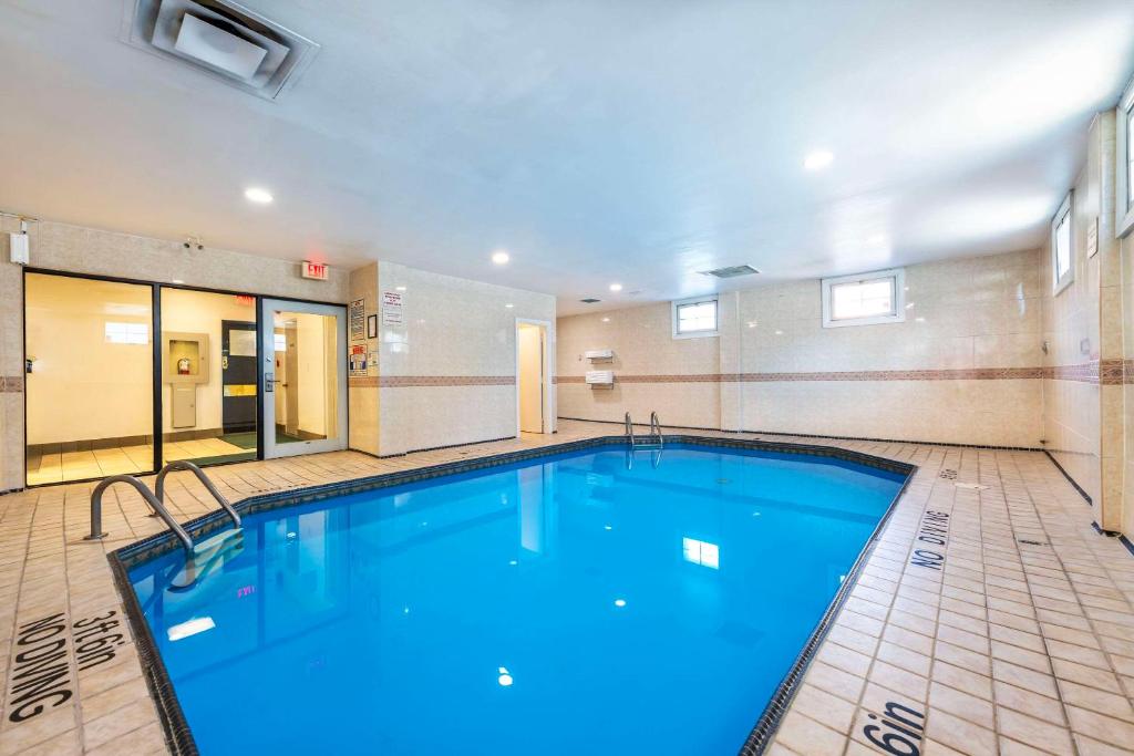 Quality Inn Downtown Inner Harbour - Resim 4