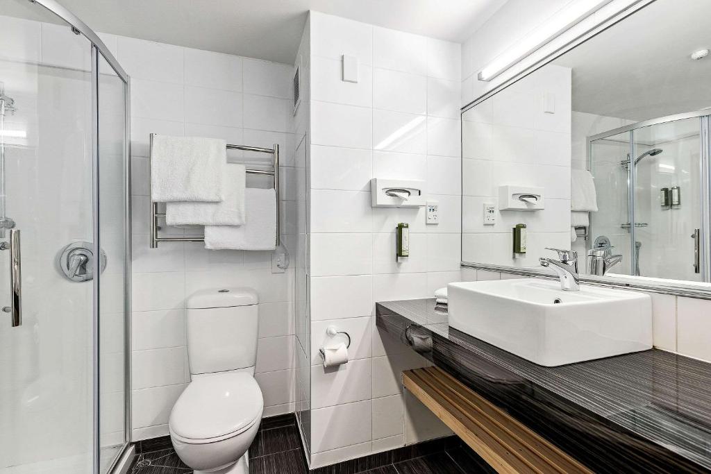 Koupelna v ubytování Hotel Elms Christchurch, Ascend Hotel Collection