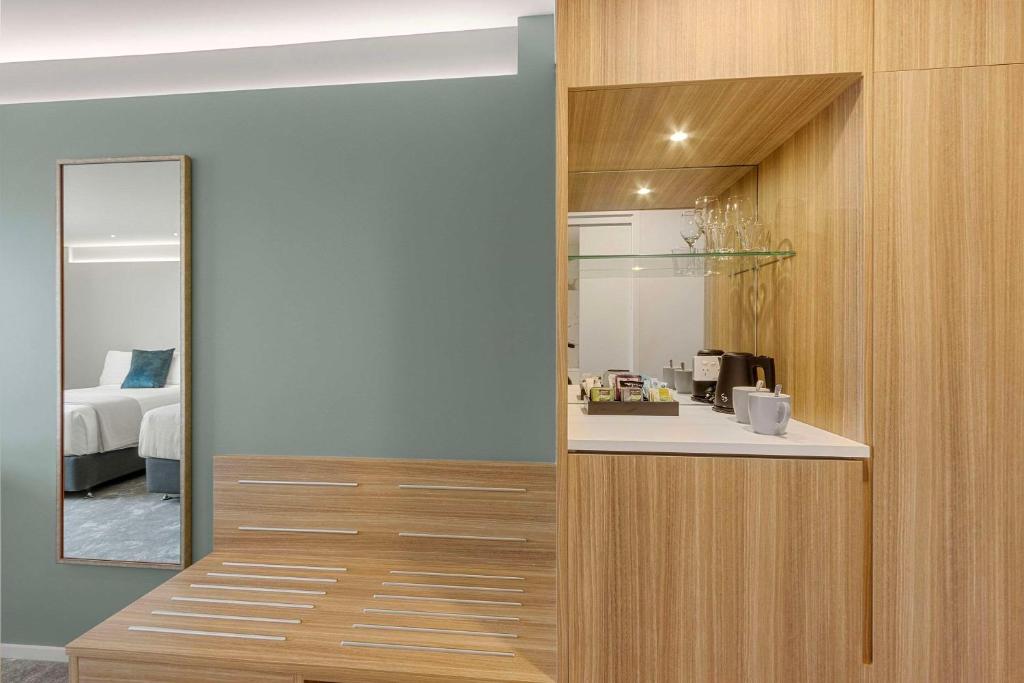 Kuchyň nebo kuchyňský kout v ubytování Hotel Elms Christchurch, Ascend Hotel Collection