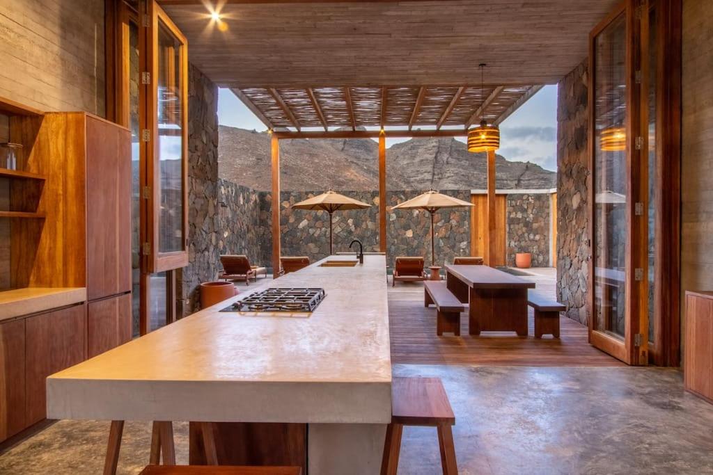 Fotografie z fotogalerie ubytování Villa, Vue Mer et Piscine Privée v destinaci Mindelo