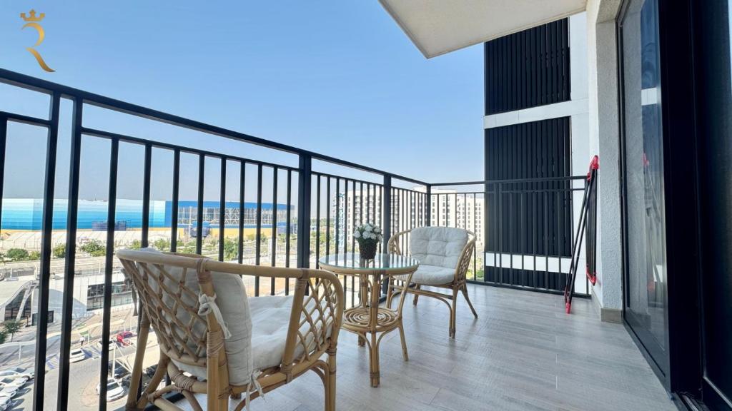 Balkón nebo terasa v ubytování 1BR Waters Edge apt in Yas Island with Private Balcony