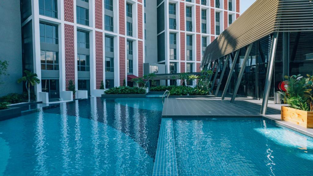 Bazén v ubytování The SIGAR at Sutera Bay 丝阁精品酒店 nebo v jeho okolí