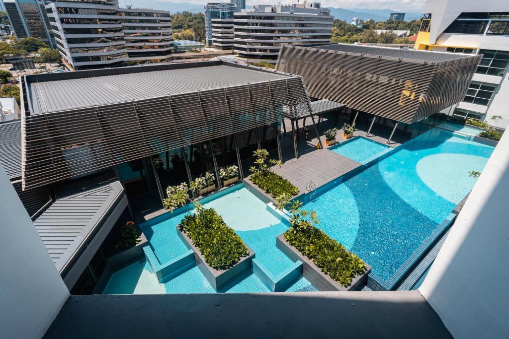 Bazén v ubytování The SIGAR at Sutera Bay 丝阁精品酒店 nebo v jeho okolí