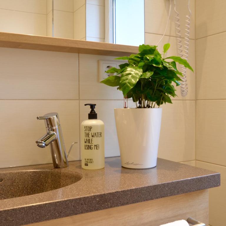 Hotel FIVE - Resim 3