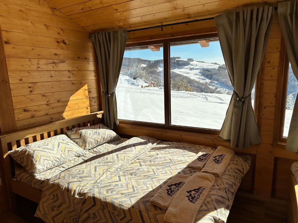 Postel nebo postele na pokoji v ubytování Vikend kuca Panorama