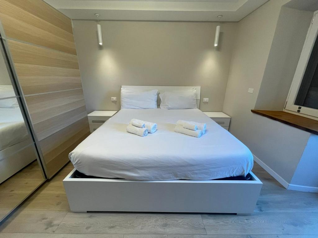 SnowLake Suite & Apartment - Apartment With Balcony