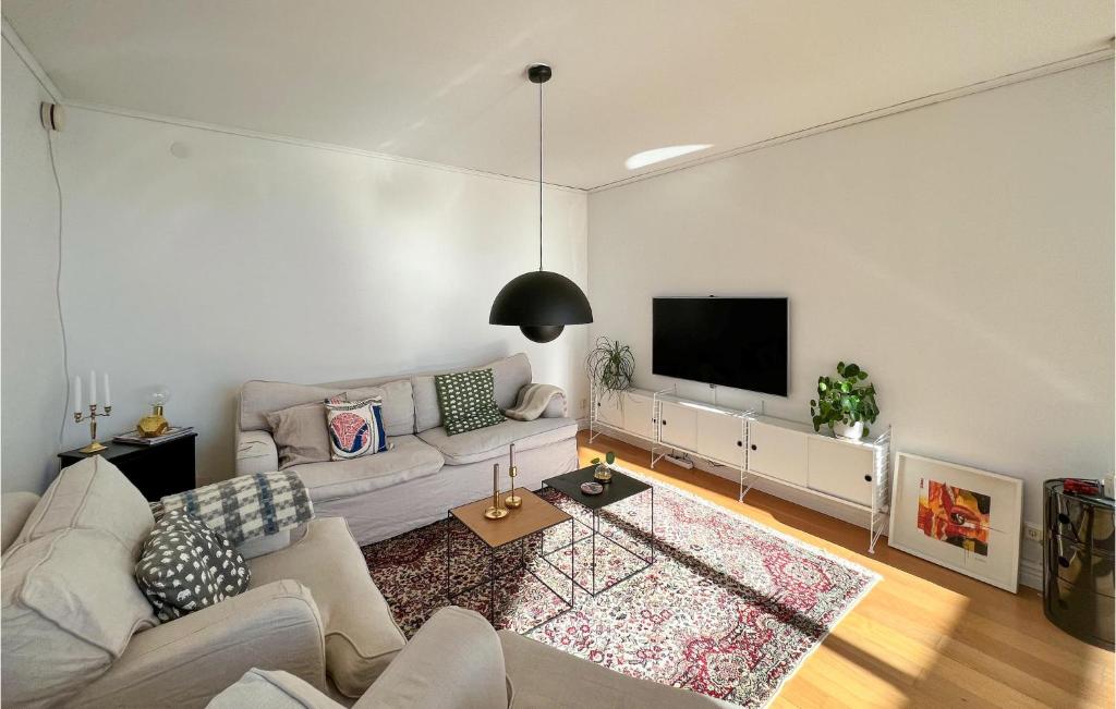 Gorgeous Home In Dalsjöfors With Sauna