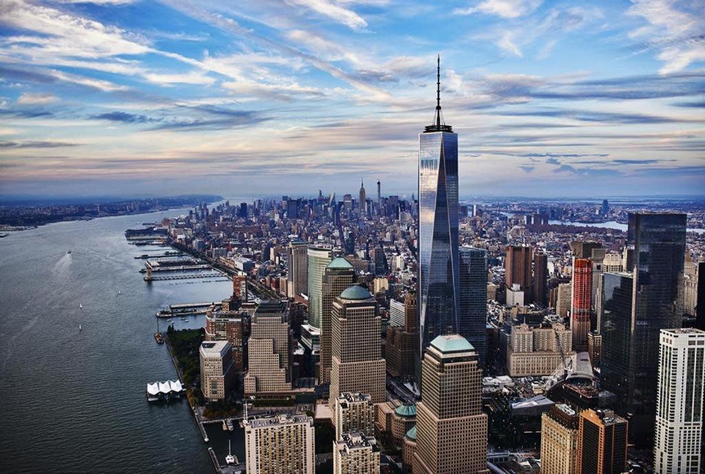 Nespecifikovaný výhled na destinaci West New York nebo výhled na město při pohledu z apartmánu