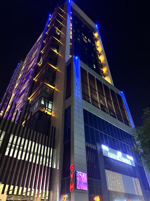 Budova, kde se kapslový hotel nachází