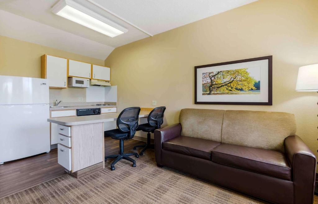 Kuchyň nebo kuchyňský kout v ubytování Extended Stay America Suites - Phoenix - Airport - Tempe