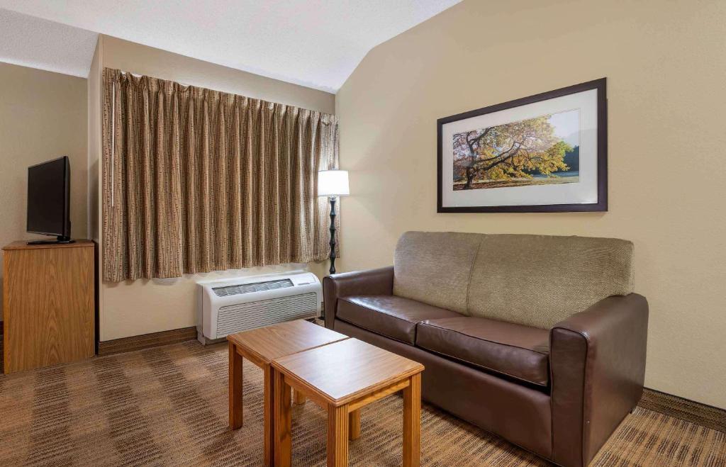 Extended Stay America Suites - Indianapolis - West 86th St - Estudio Deluxe Con 2 Camas Dobles - No Fumadores