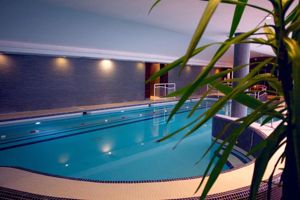 Bazén v ubytování Maryborough Hotel & Spa nebo v jeho okolí
