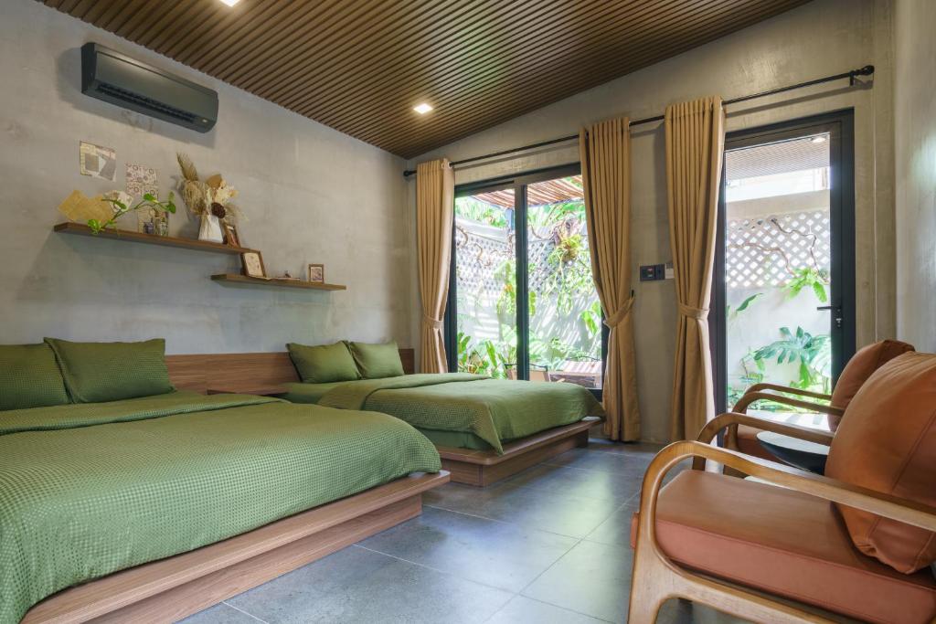 Khu vực ghế ngồi tại Eco House Villa