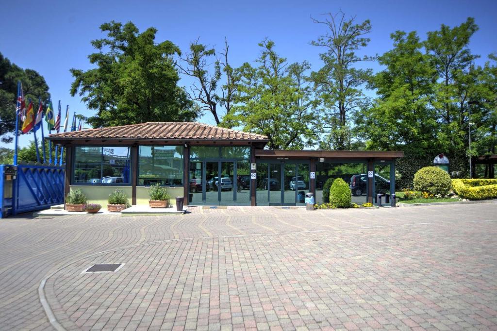 Fotografie z fotogalerie ubytování Flaminio Village Bungalow Park v Římě