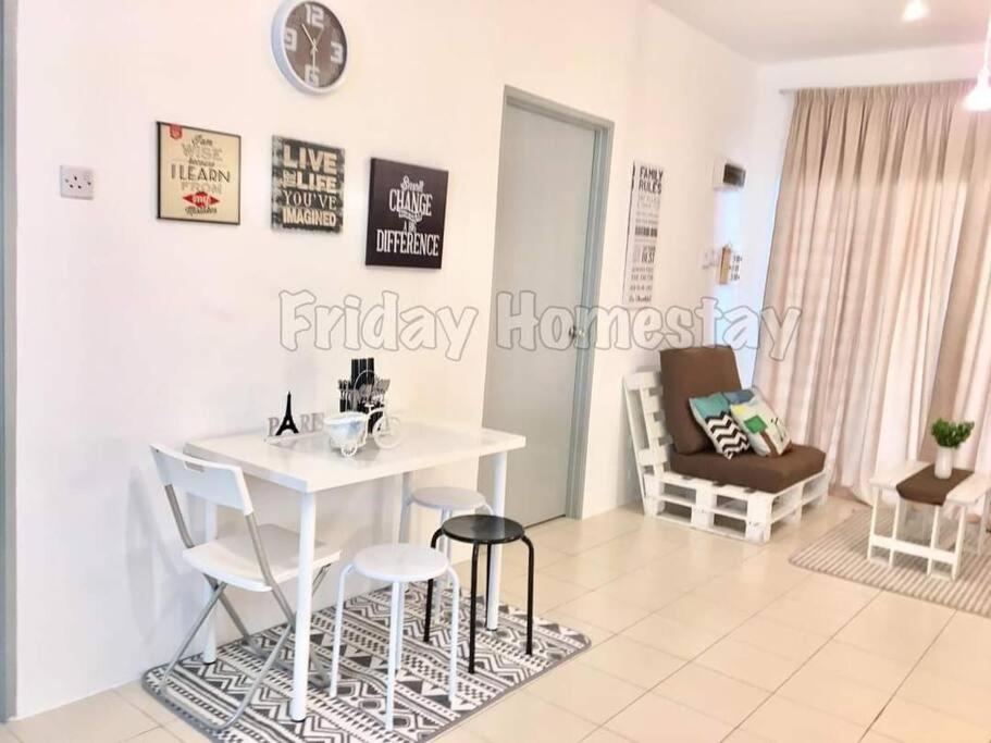 Posezení v ubytování Friday Homestay Taman Sawit Balung, Tawau