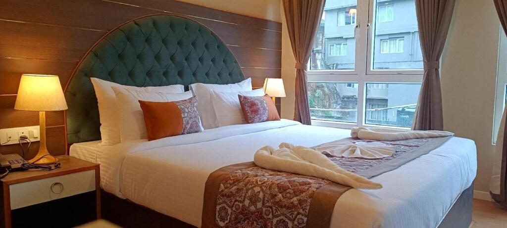 HOTEL CLIFFTON ROYALS - Superior King Room