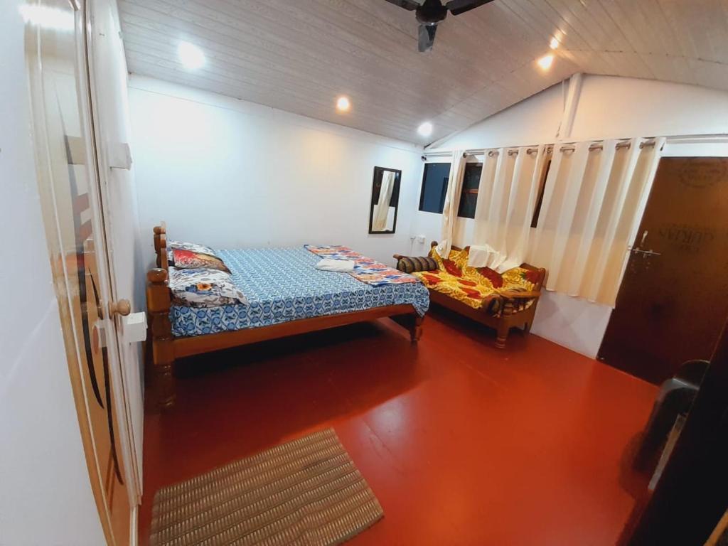 Voodi või voodid majutusasutuse SHIV SAI HUTS toas