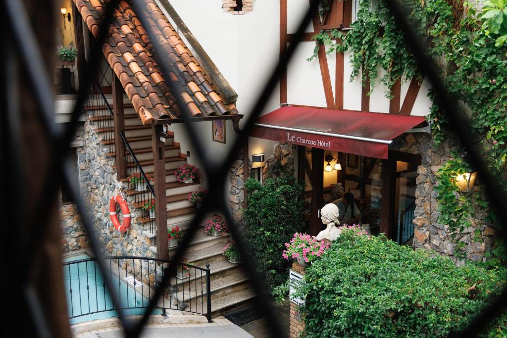 Le Charcoa Hotel - Resim 30