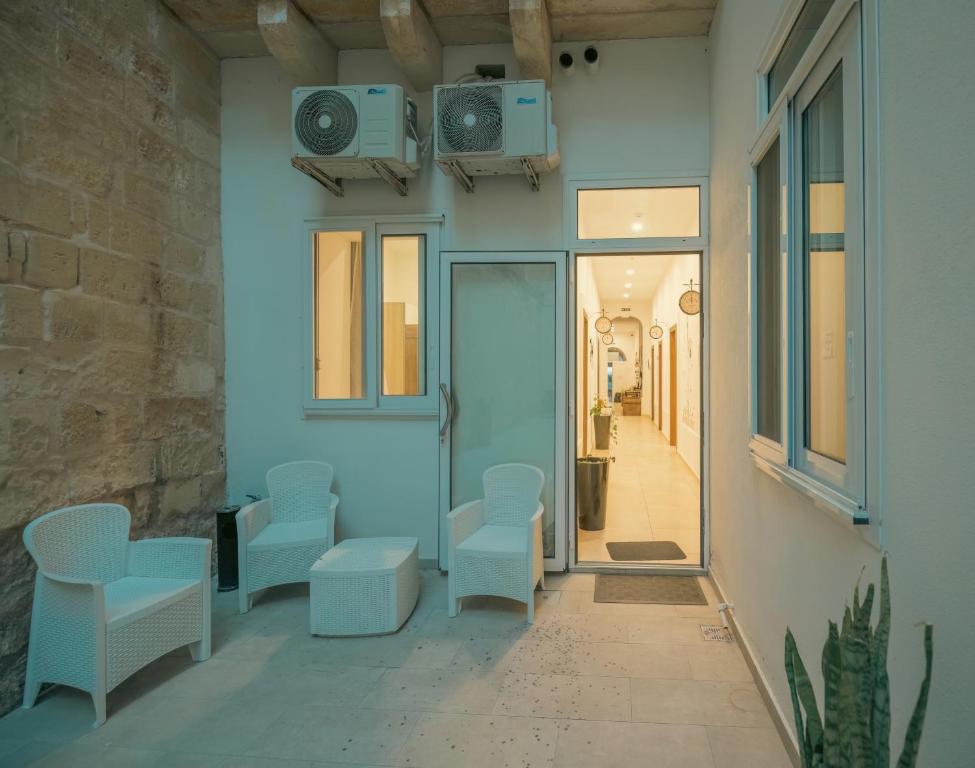 Posezení v ubytování Sliema Central O'Clock Malta
