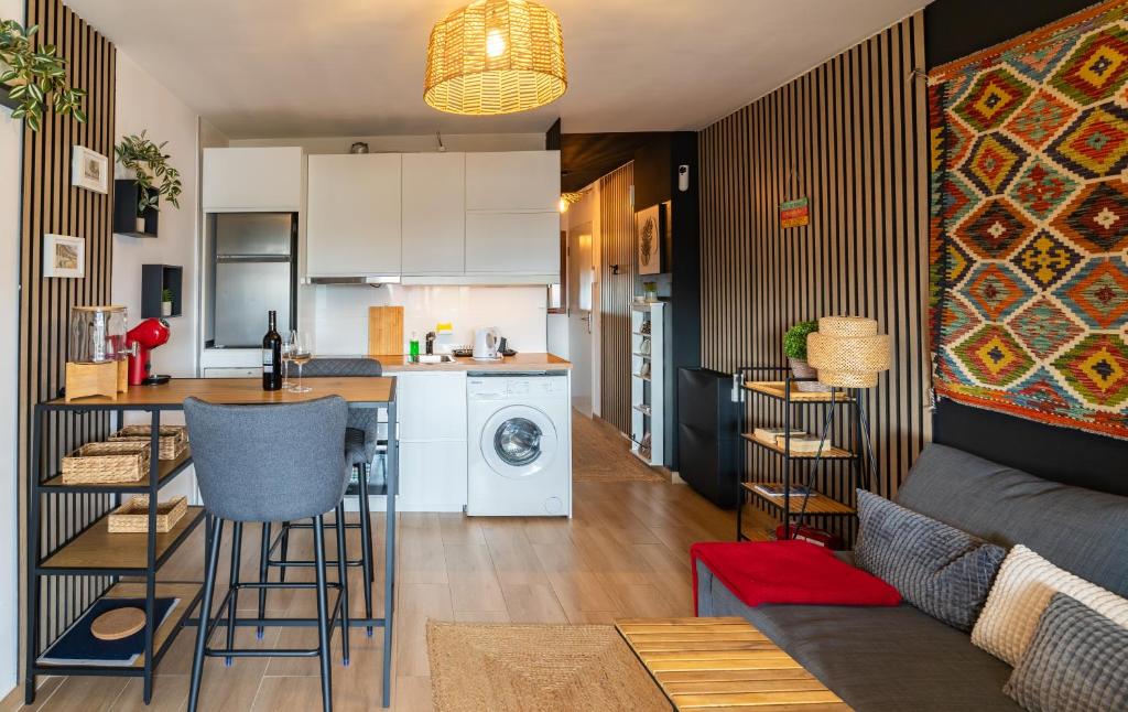 Summer Paradise in Benalmadena - One-Bedroom Apartment