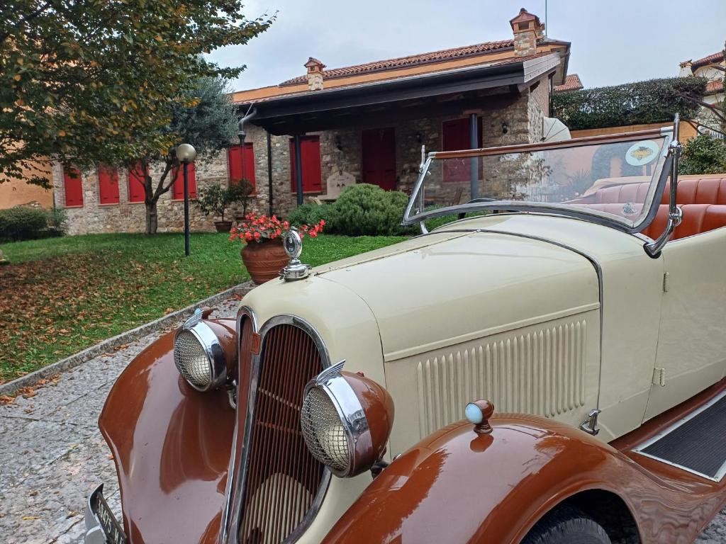 Budova, kde se vila nachází