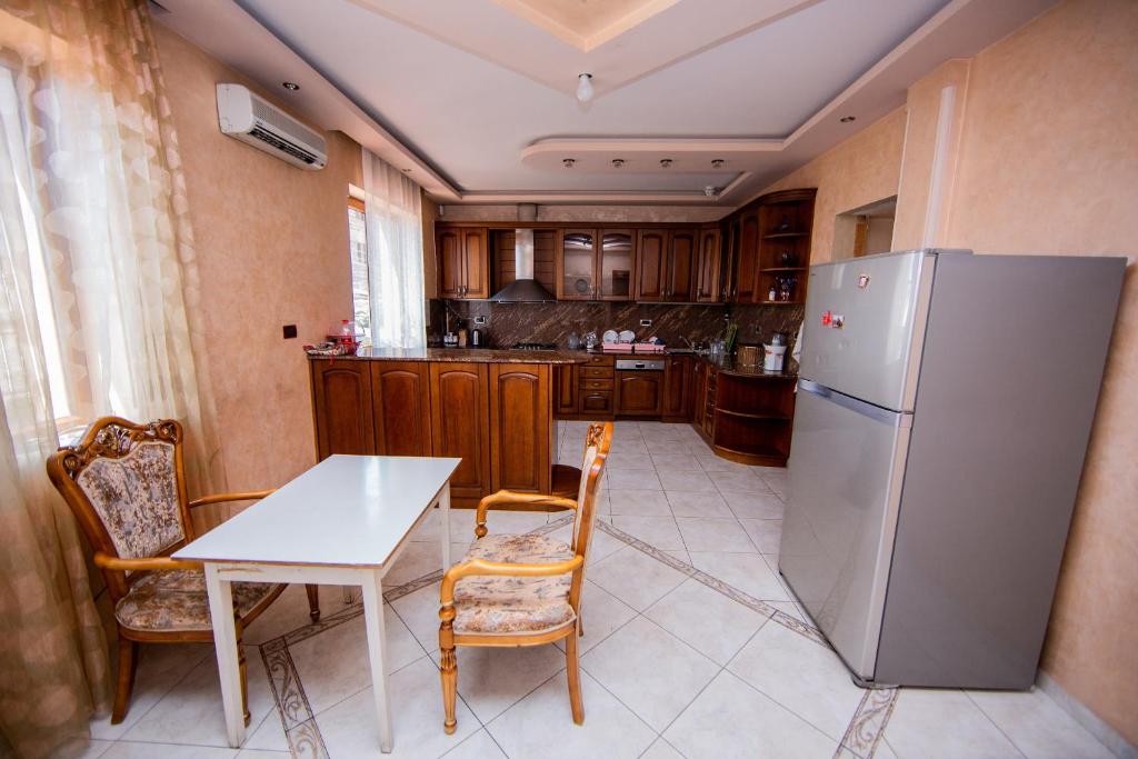 Kuchyň nebo kuchyňský kout v ubytování Hajime hotel-hostel