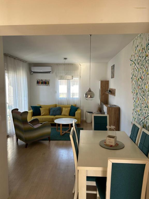 Ana’s 2 bedrooms lovely flat, Podgorica (updated prices 2025)