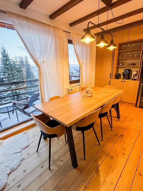 Family Nest Baisoara perfect for families - Casa Con Due Camere Da Letto