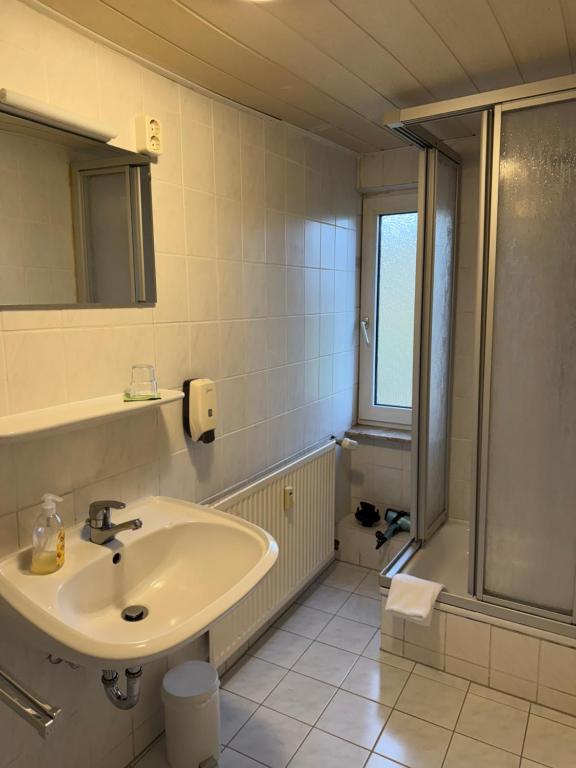 Koupelna v ubytování Hotel Mühleneck